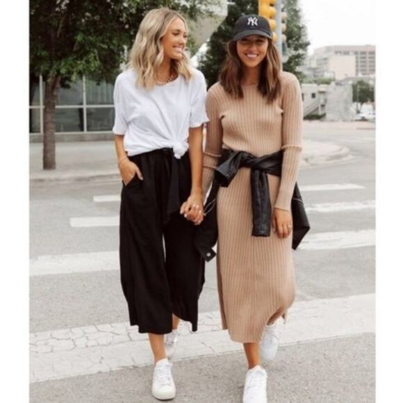 Wayf x BFF Hollie midi sweater dress tan - Medium - Picture 3 of 13